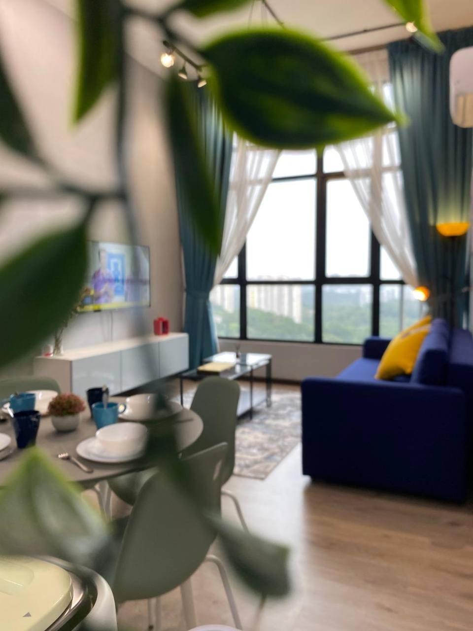 The Twelve Apartment *