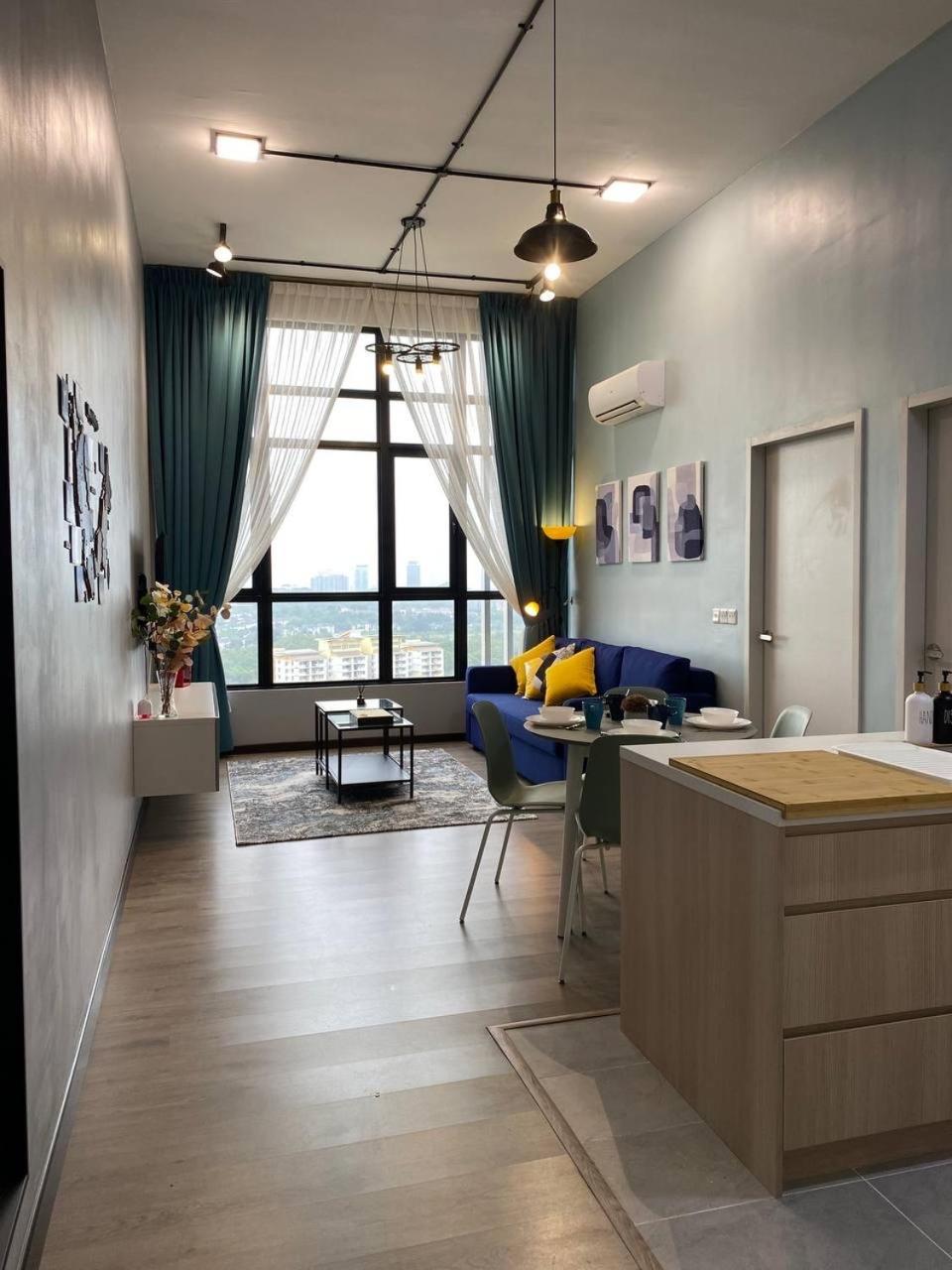 The Twelve Apartment *